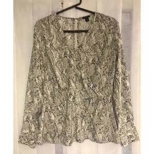 Ann Taylor Factory Womens Grey Snakeskin V-Neck Faux Wrap Blouse Size 4